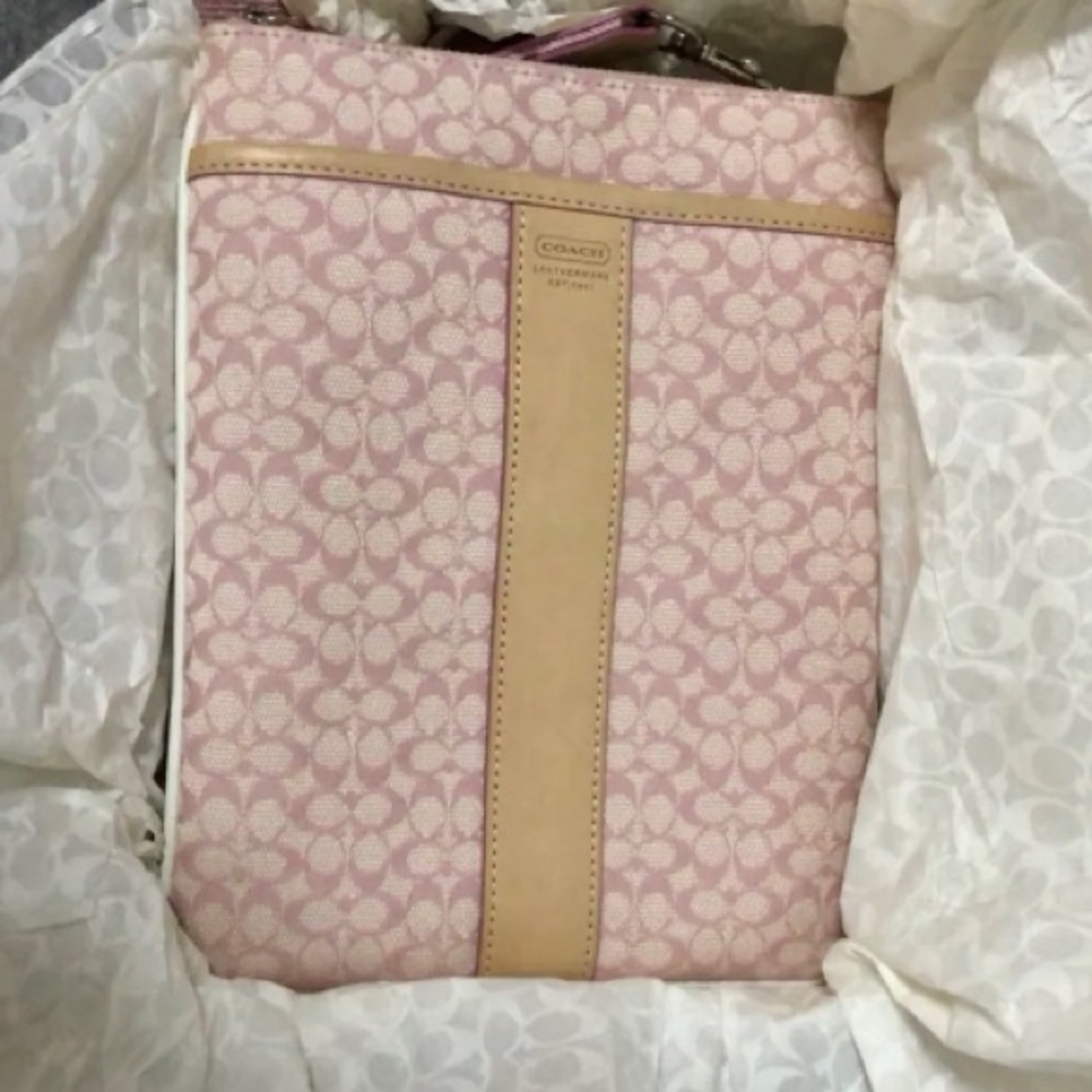 AUTHENTIC Coach Mini Crossbody Signature Jacquard